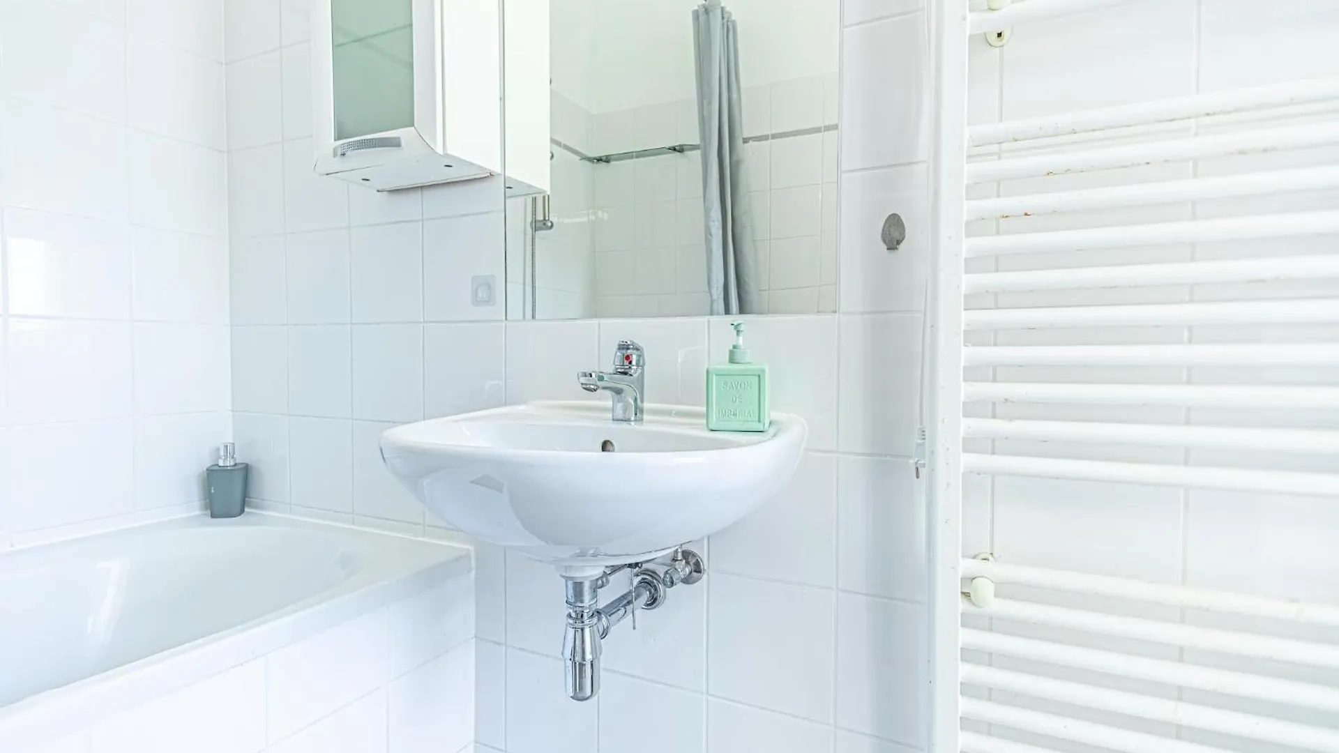 Stylish & Comfy 2Br Apt Great For Longstays Vienna