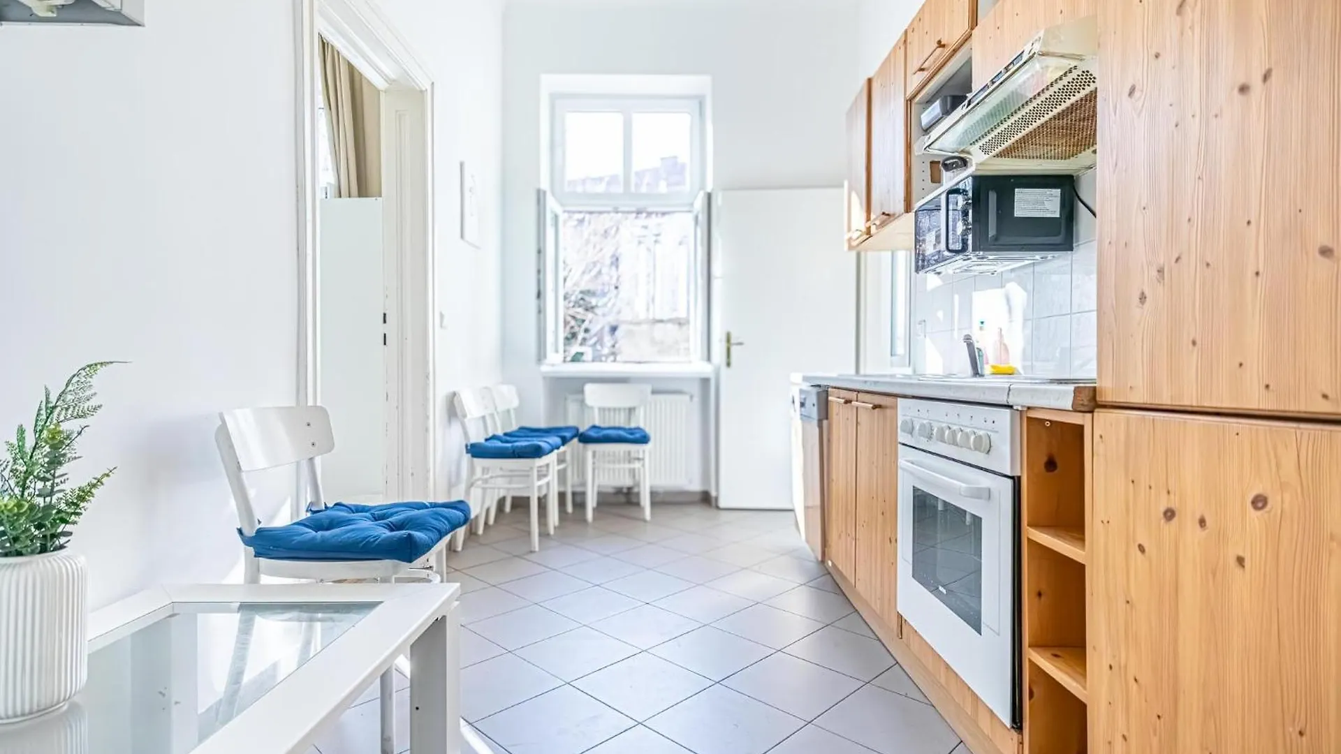Stylish & Comfy 2Br Apt Great For Longstays Vienna